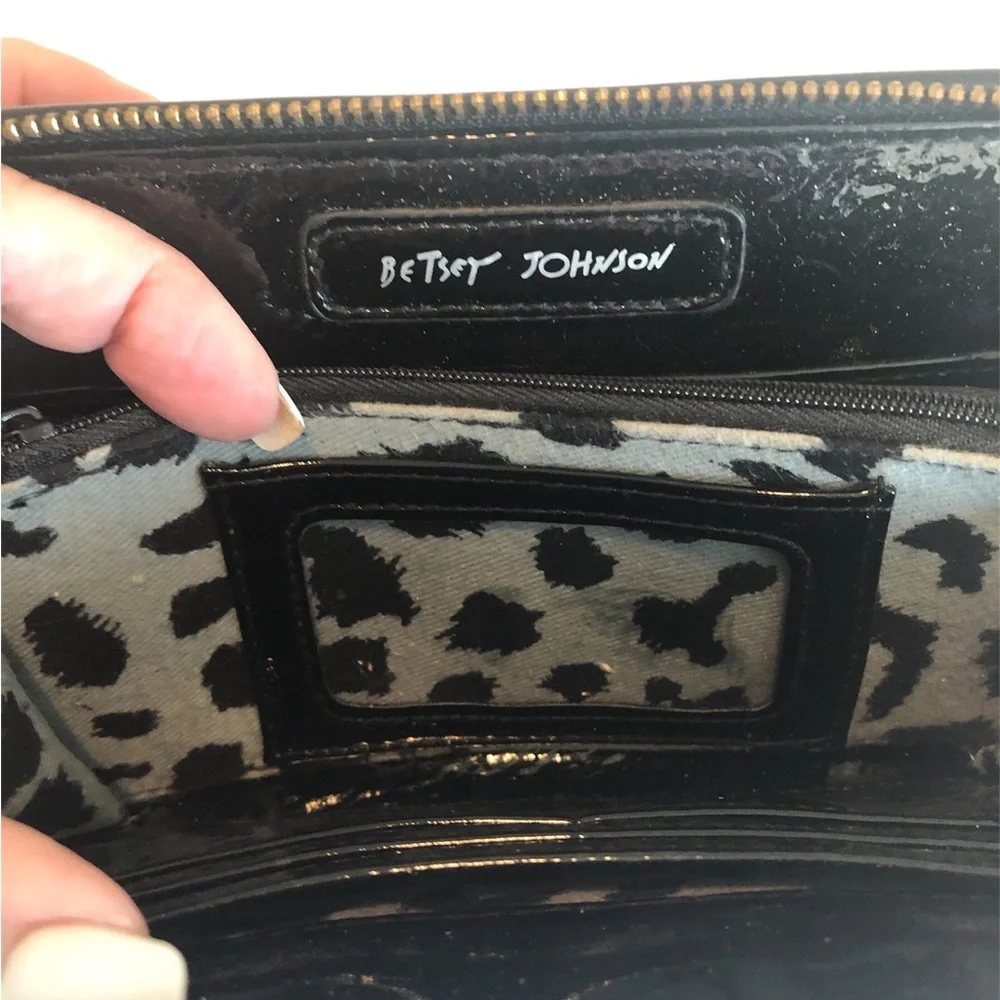 Betsey Johnson Clutch - Picture 5 of 9